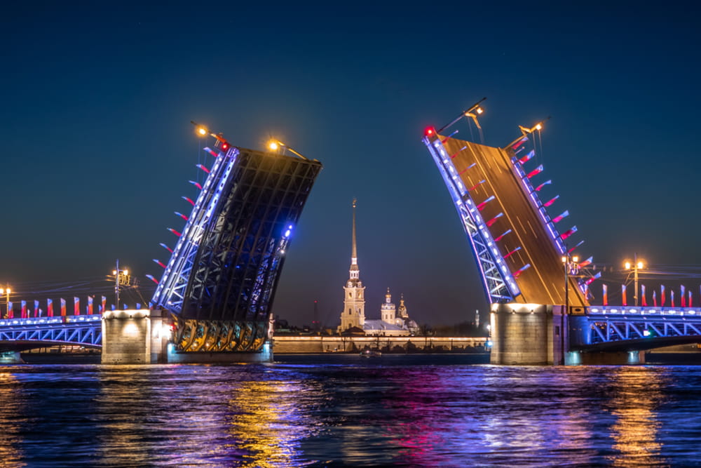 Разводные мосты Петербурга — подробный гайд для тех, кто хочет увидеть визитную карточку города