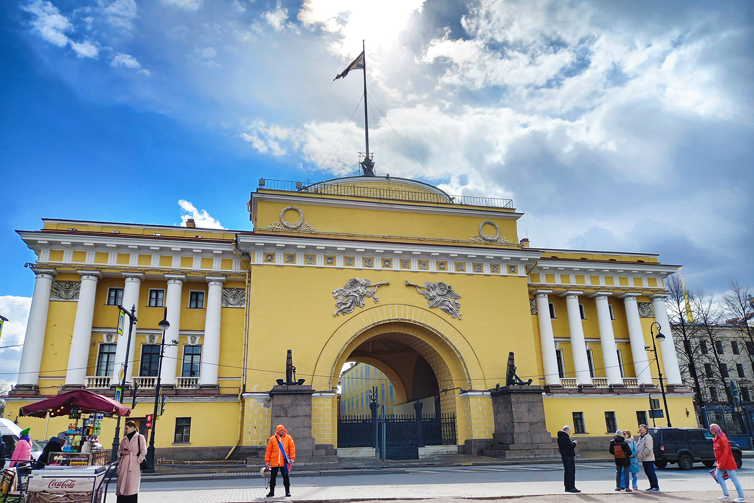 Автобусный тур одного дня в Санкт-Петербург | купить однодневную экскурсию  в Питер на автобусе