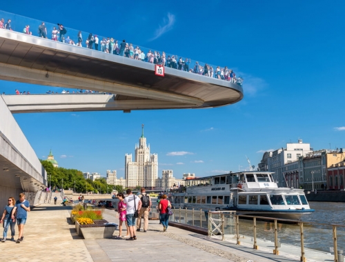 Прогулка на теплоходе от парка «Зарядье» по Москве реке до Воробьевых гор
