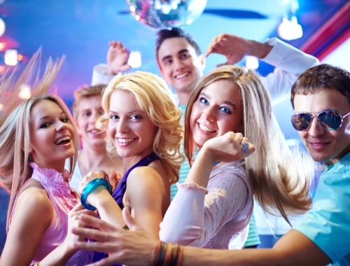 Зажигательная дискотека на теплоходе с прогулкой по Москве-реке «Музыкальный экспресс»