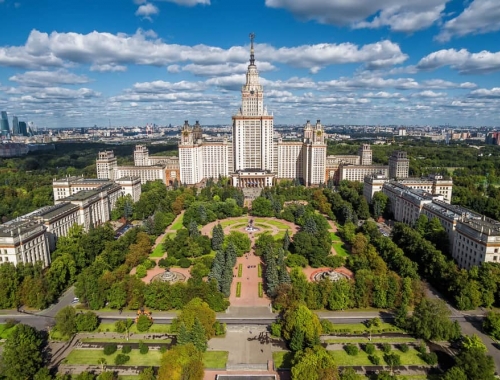 Экскурсия «Легенды и мифы сталинских высоток Москвы»