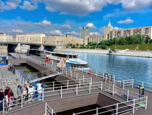 Речная прогулка от причала Киевский до Парка Горького
