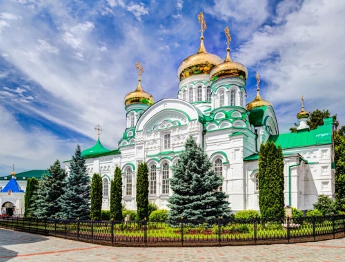 Экскурсия в Свияжск и Раифский монастырь на автобусе и теплоходе