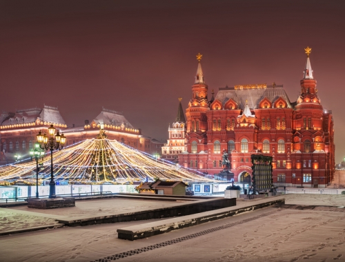 Новогодняя экскурсия на автобусе по Москве из Серпухова