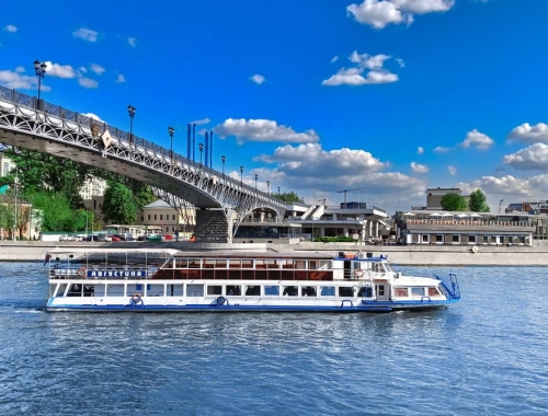 Речная прогулка с экскурсией до Китай-города – «Золотой маршрут»