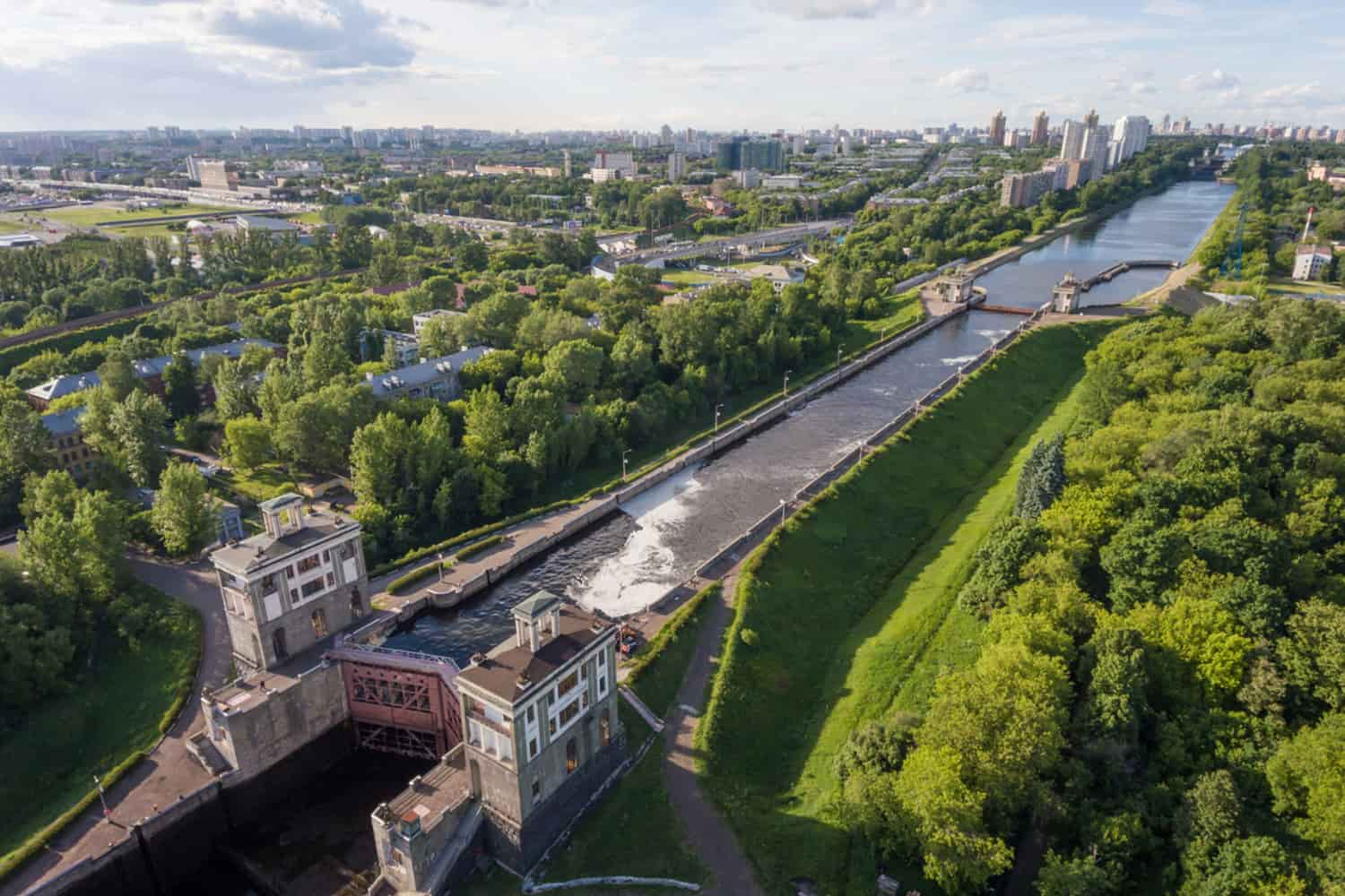 Шлюзы Москвы-реки и канала имени Москвы: история, характеристики, назначение